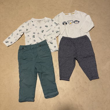Lot de 2 ensembles 18 mois