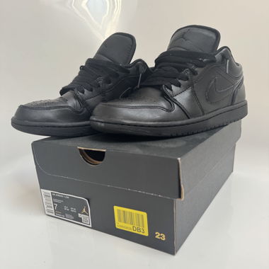 Sneakers Nike Air Jordan Low nere