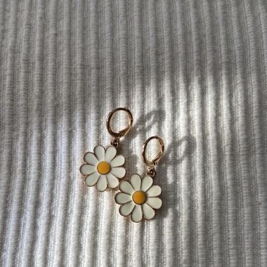Ohrringe mit Blümchen