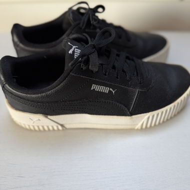 Puma Sneakers black and white