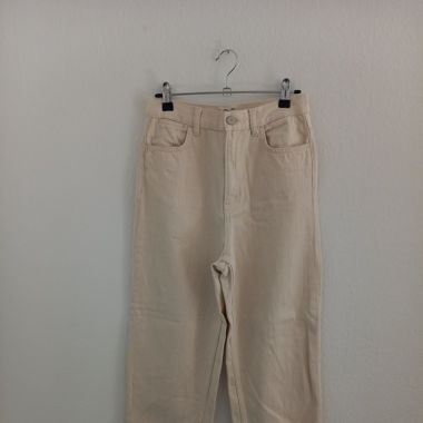 Barrel Leg Jeans
