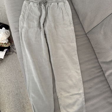 Hose grau