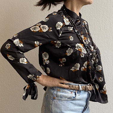 Daphnea paris blouse with flowers, size S