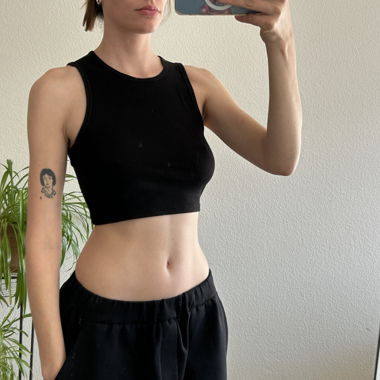 Top corto nero Bershka