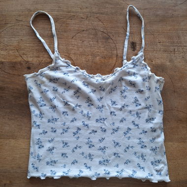 cute hollister top