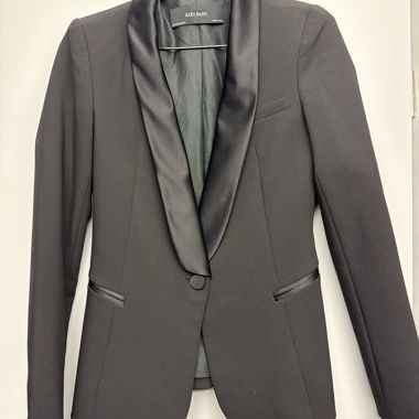 Blazer à col en satin