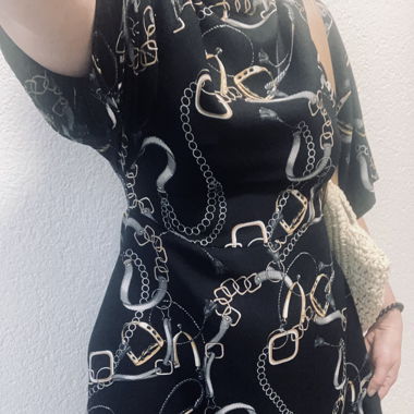 Robe noir motif gr 34 