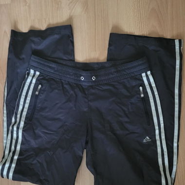 pantaloni adidas