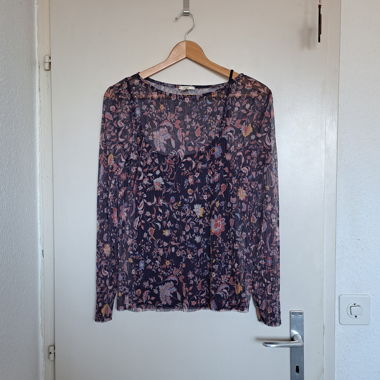 Tüll-Top und Blusentop mit Blumenmuster