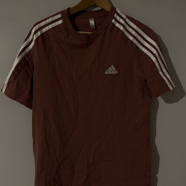 T-shirt Adidas con righe, rosso