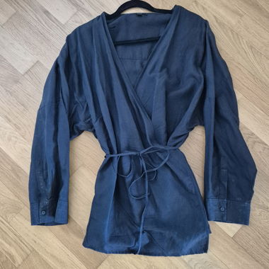 Blusa incrociata nera COS taglia L