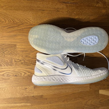 Nike Men's KD Trey 5 VIII