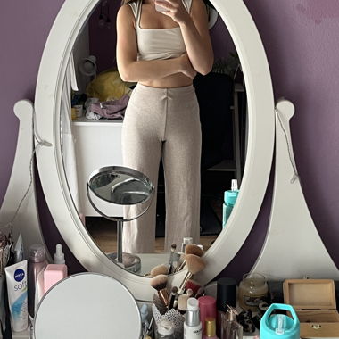 Pantaloni in maglia beige Bershka