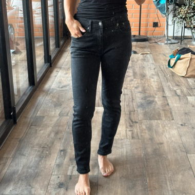 Levis slim jeans black