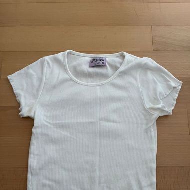 Weisses Corp top