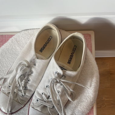 White Flat Converse