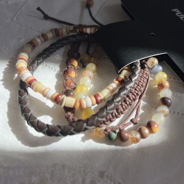 Set di bracciali con perline