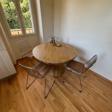 Table ronde en bois