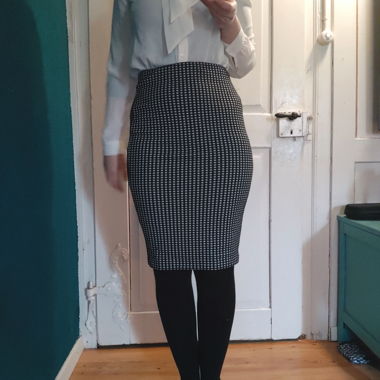 Skirt 36 S black white patterned