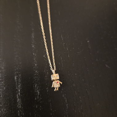 Halskette mit Roboter Charm