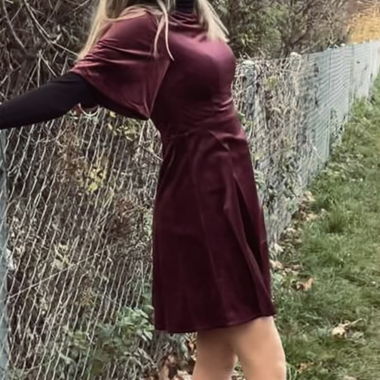 Abito in velluto bordeaux
