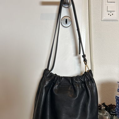 Liebeskind Berlin trendy Ledertasche M