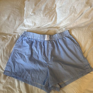 Gestreifte Shorts