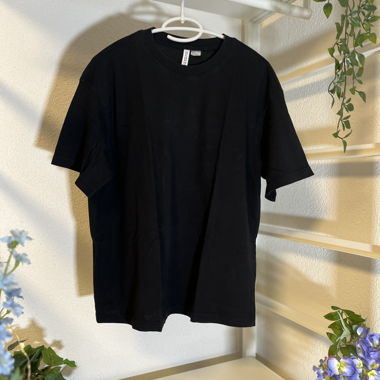 Schwarzes Basic-T-Shirt im Skater-Look – S