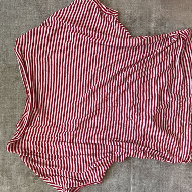 Top a righe rosso e bianco