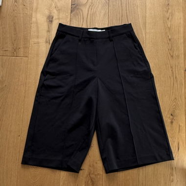 Black, wide suit shorts