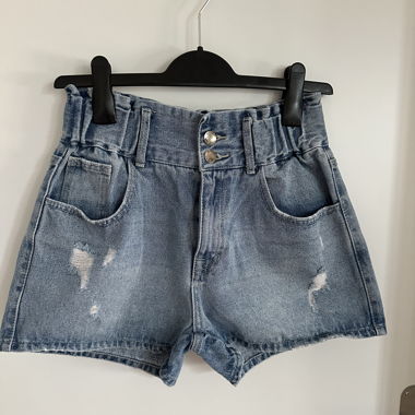 Pantaloncini in Jeans ONLY