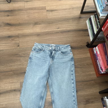 Zara jeans