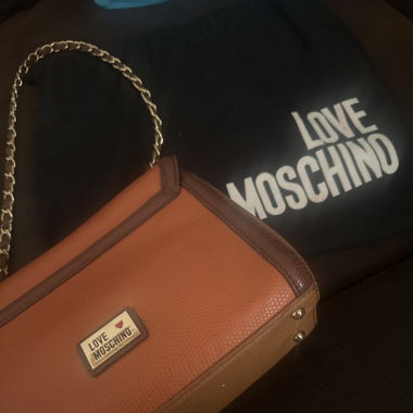 Love moschino original
