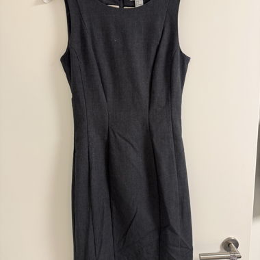Elegant Grey Sheath Dress from H&M