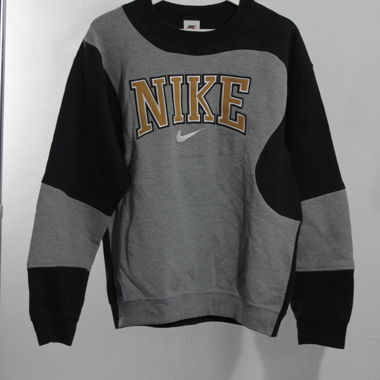 Felpa Nike vintage rielaborata