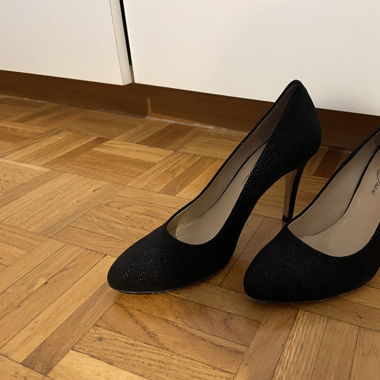 Escarpins à talons en cuir noir 37