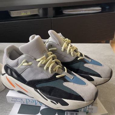 adidas Yeezy 700 Wave Runner 