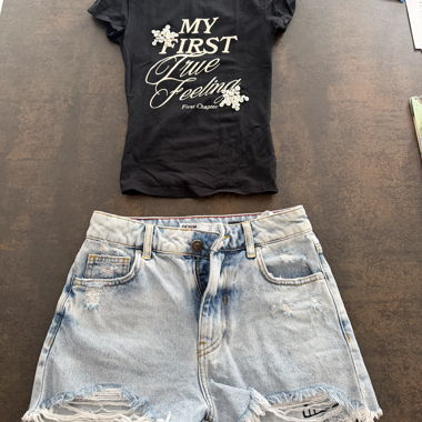 Bershka T-Shirt und Denim Shorts gr XS/34