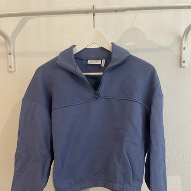 Weekday Zip-Sweatshirt Cropped