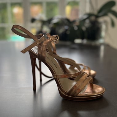 Angelina Voloshina Schuhe