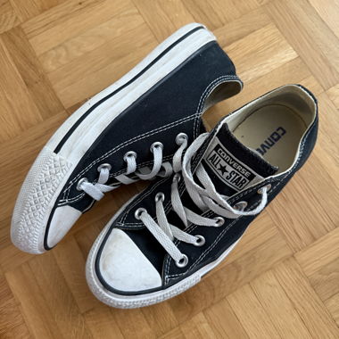 Converse Low