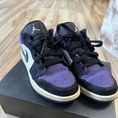 Jordan 1 Low Court Purple (GS)