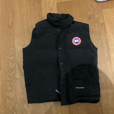 Canada goose vest 