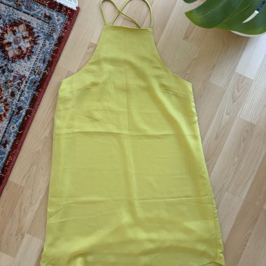 Abito sottoveste giallo in raso