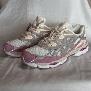 Sneakers ASICS Taglia 43.5