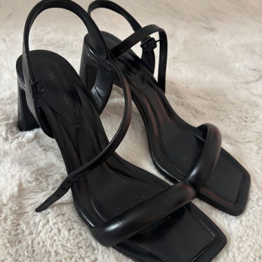 Black High Heel Sandals