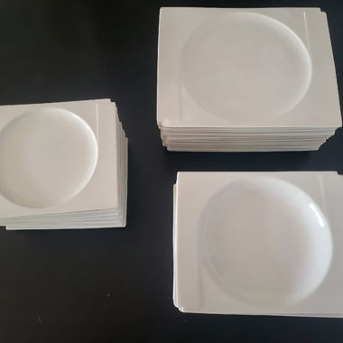 Lot de 36 Assiettes blanches "Cucina & Tavola"