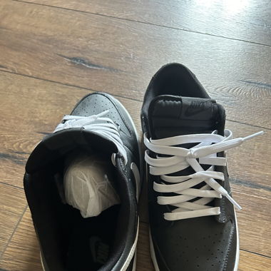 Nike dunk low grey and white