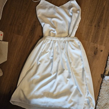 Weisses zweiteiler Kleid 