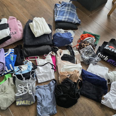 Women’s clothing bundle